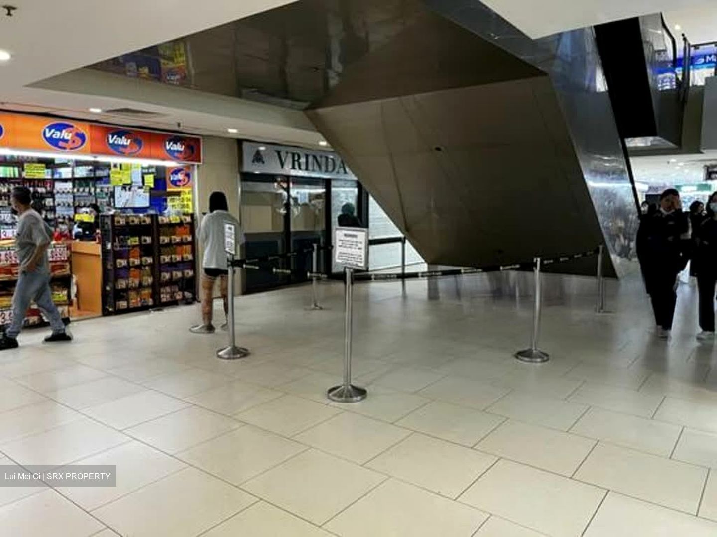 Lucky Plaza (D9), Shop House #543629761